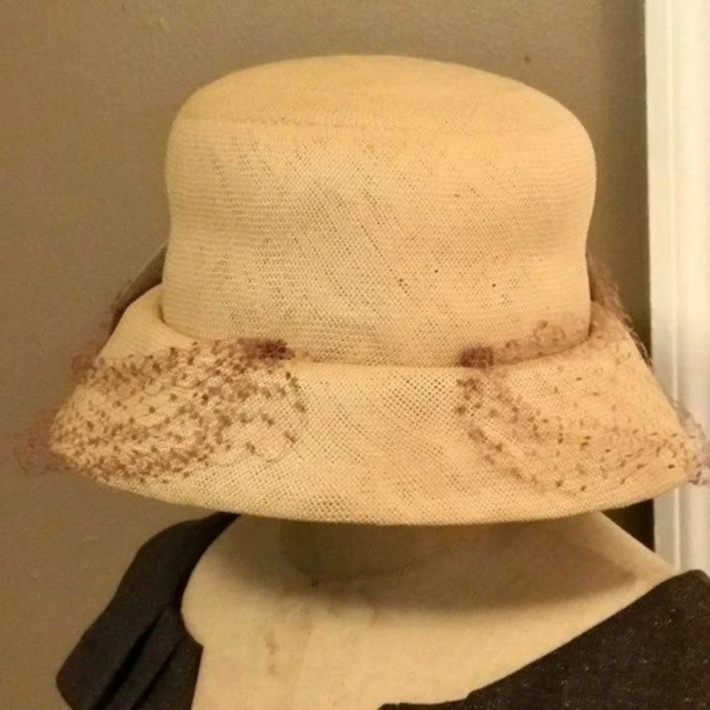 Stunning vintage fascinator! - fine‎ straw and silk - Picture 8 of 12